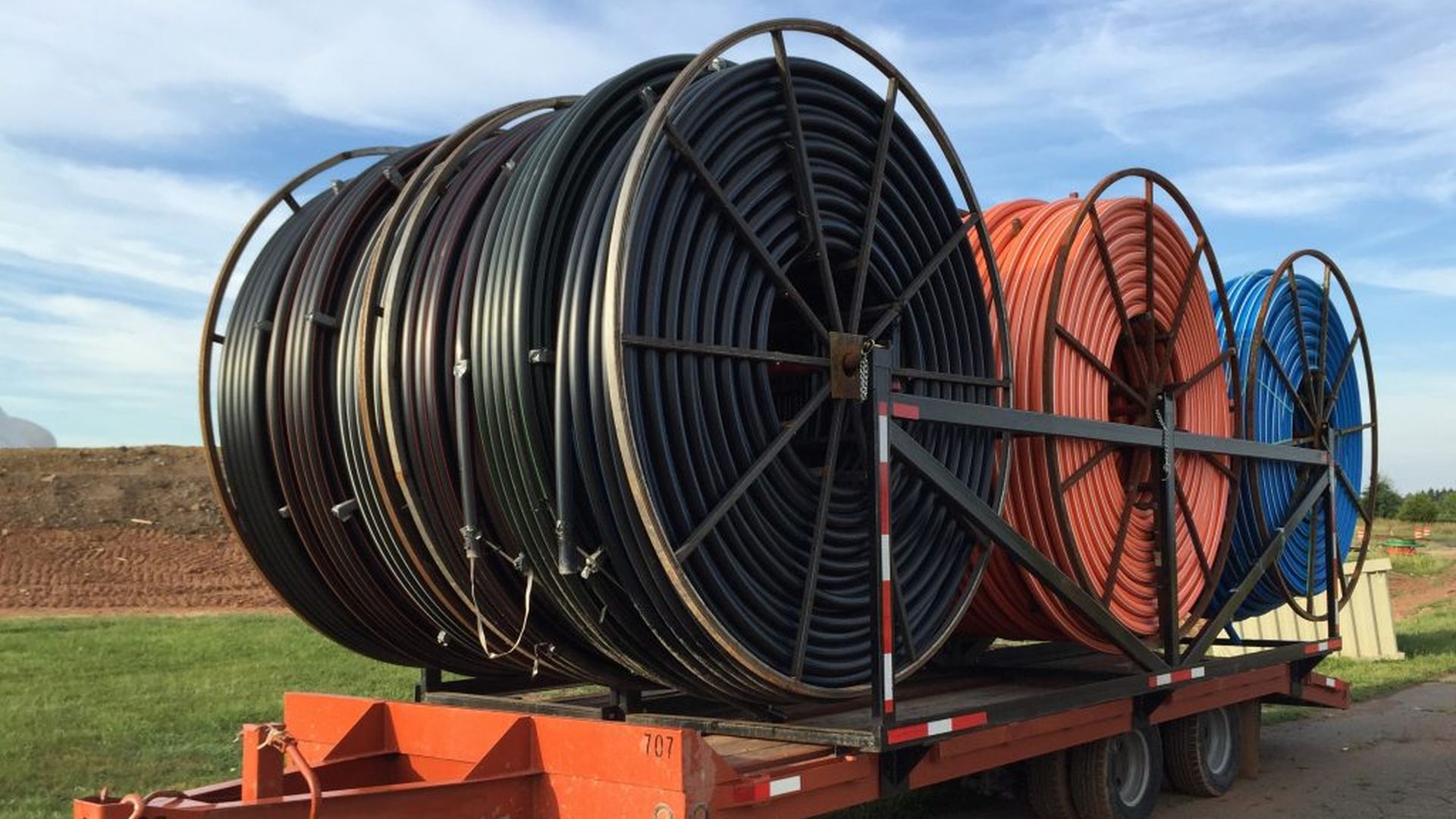 You are currently viewing How To Safely Handle And Transport HDPE Conduits & Pipes?