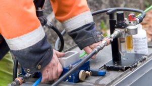 Read more about the article Methods Of Installing Cable Safely In HDPE Conduits